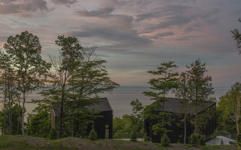 Chalet au bord du fleuve