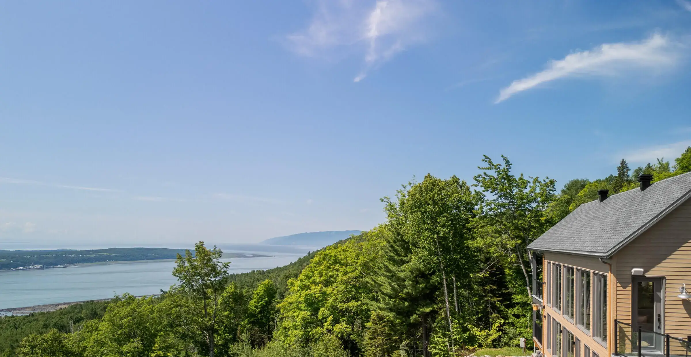 MonsieurChalets hero