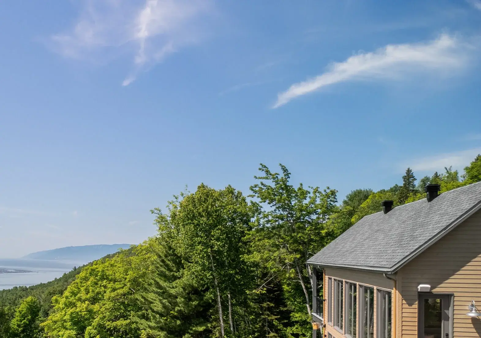 MonsieurChalets hero